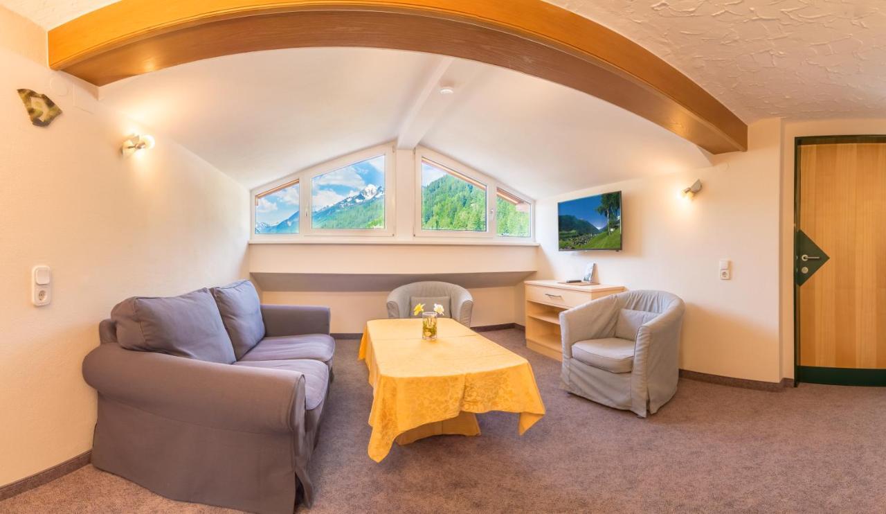 Pension Tina Neustift im Stubaital Bagian luar foto