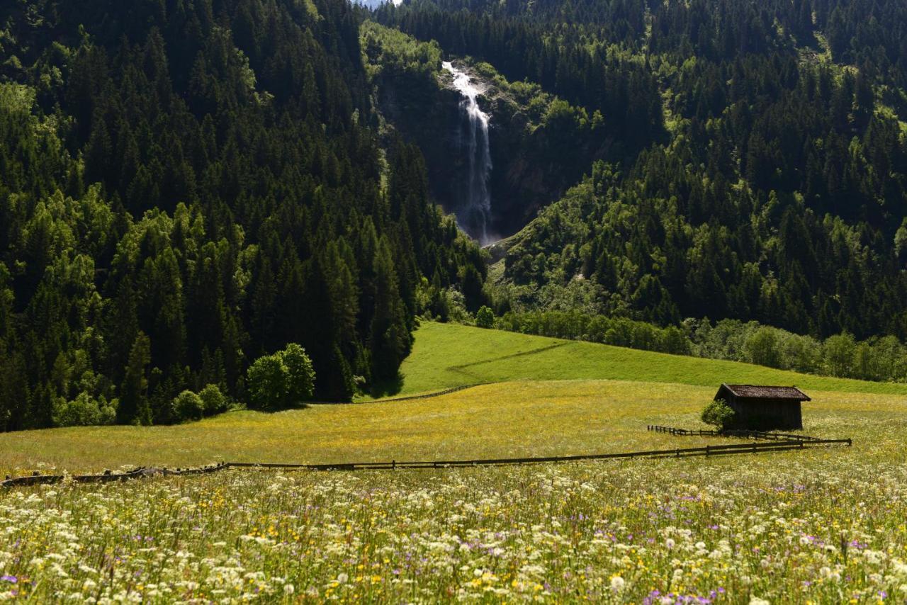 Pension Tina Neustift im Stubaital Bagian luar foto