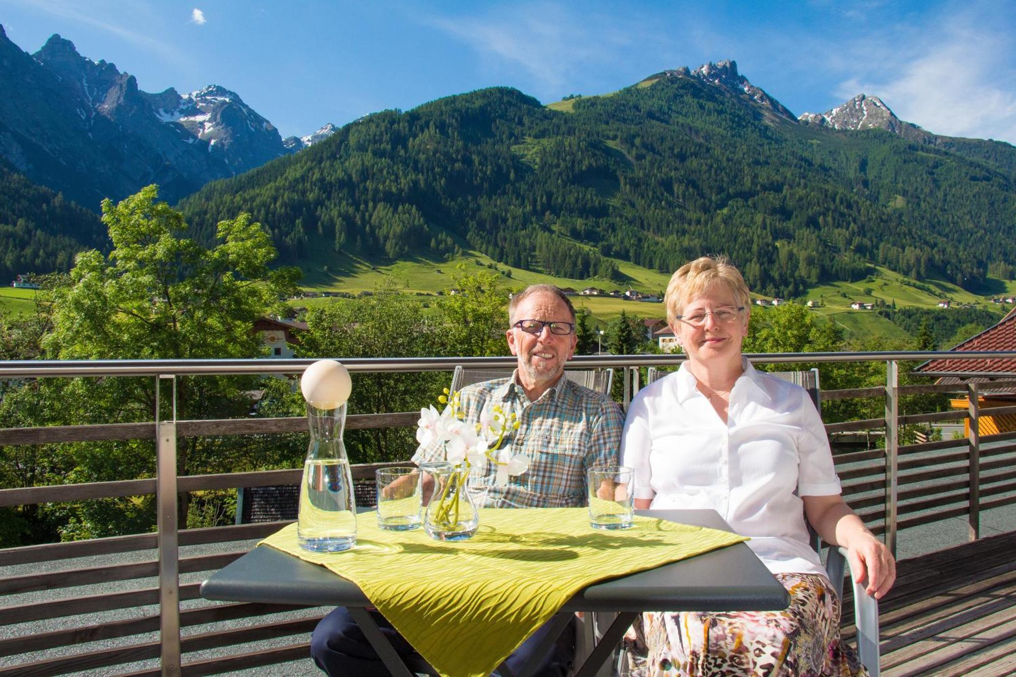 Pension Tina Neustift im Stubaital Bagian luar foto