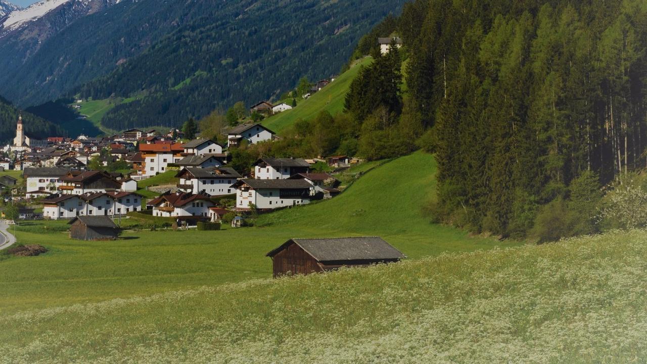 Pension Tina Neustift im Stubaital Bagian luar foto